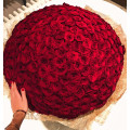 Букет из 101 красной розы "Рэд Наоми" (Россия)