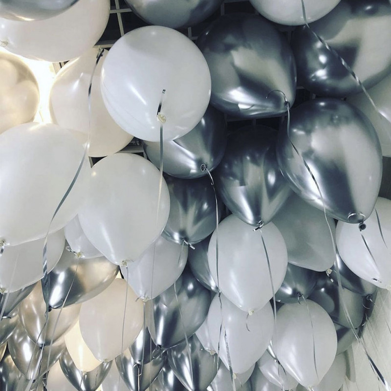 Белые и серебряные хром шары под потолок, (12''/30 см)