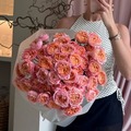Букет из 15 кустовых пионовидных роз "Джульетта"