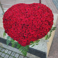 Корзина из красных роз в форме 3D сердца, 401 шт
